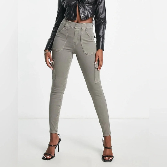 SPANX Stretch Twill Ankle Cargo Pant in Crystal Gray - Picture 2 of 10